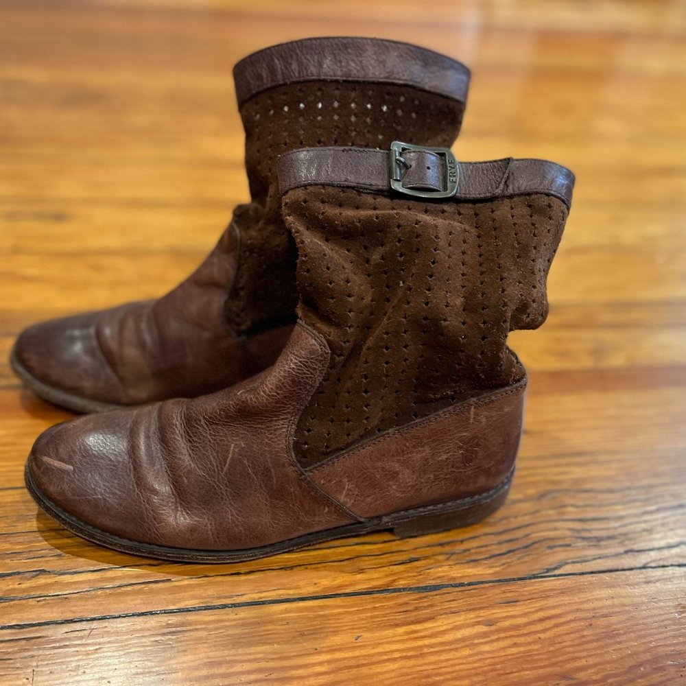 Frye Paige Leather and Suede Short Boot 8.5